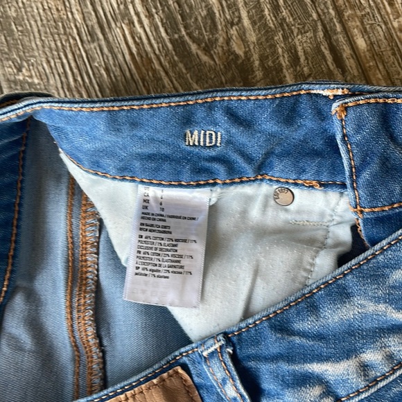 🌟AMERICAN EAGLE 🦅 OUTFITTERS MIDI DENIM SHORTS, 6 - Picture 5 of 10